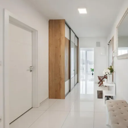 Апартаменты Senec, Slnecne Jazera Near Aquapark